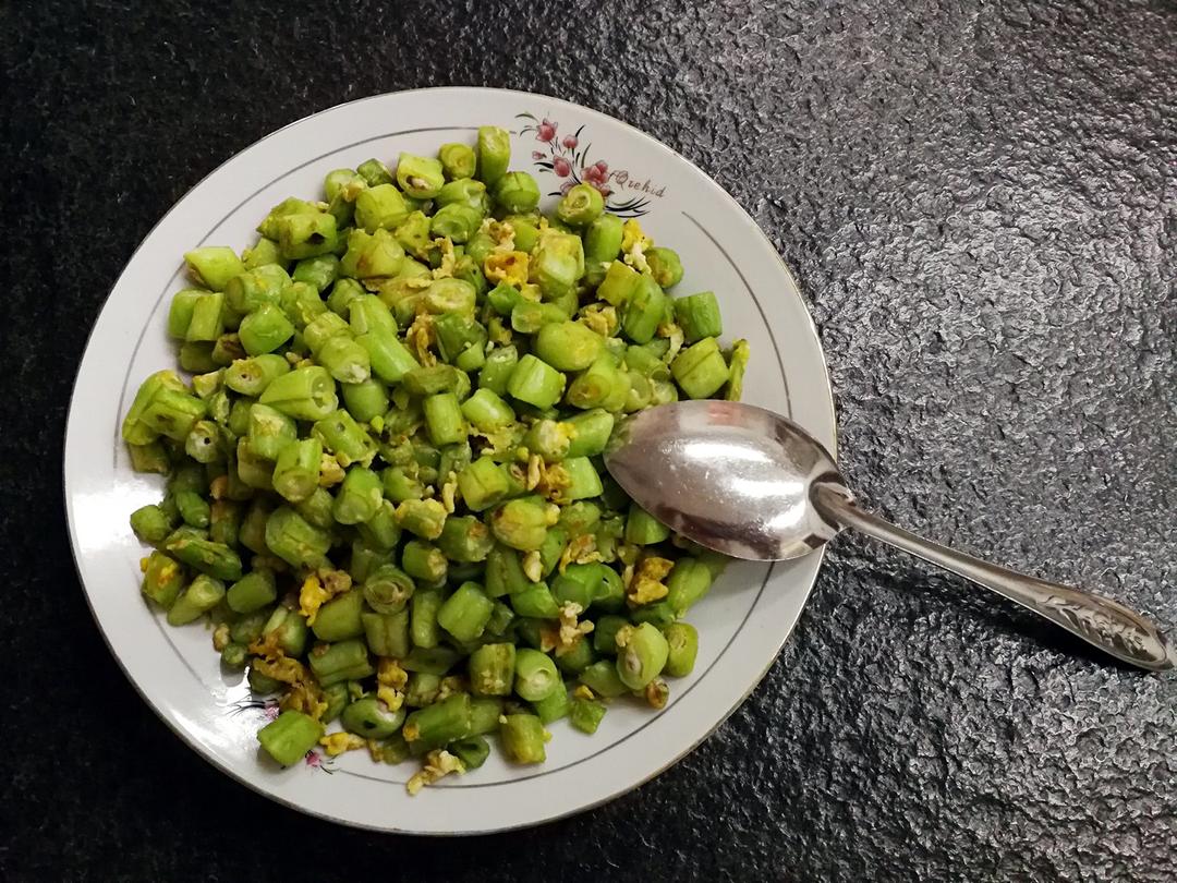 豆角炒鸡蛋