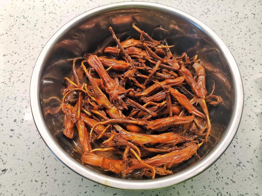 超级好吃麻辣酱鸭舌
