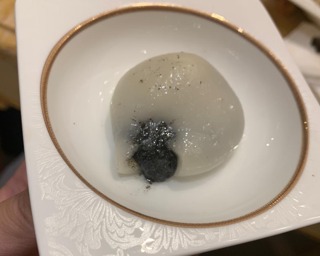 小美黑洋沙汤圆的做法