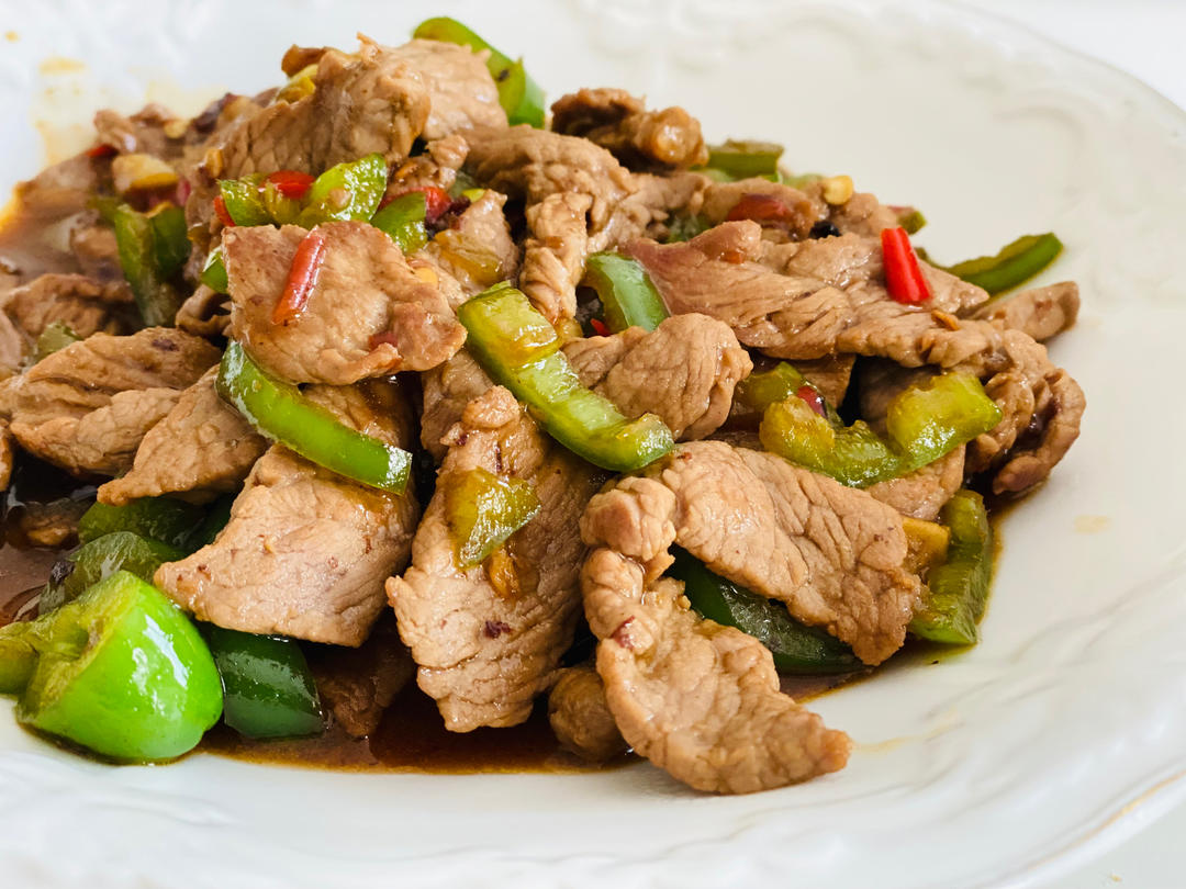 家常小炒牛肉（嫩滑爆赞）