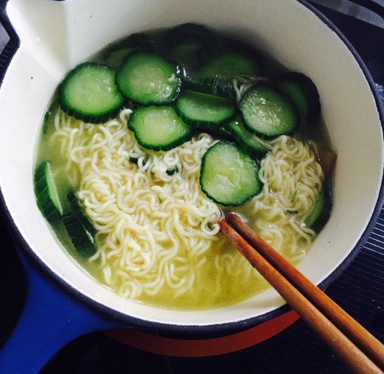 满足食欲的深夜秘密 森系浓香泡面