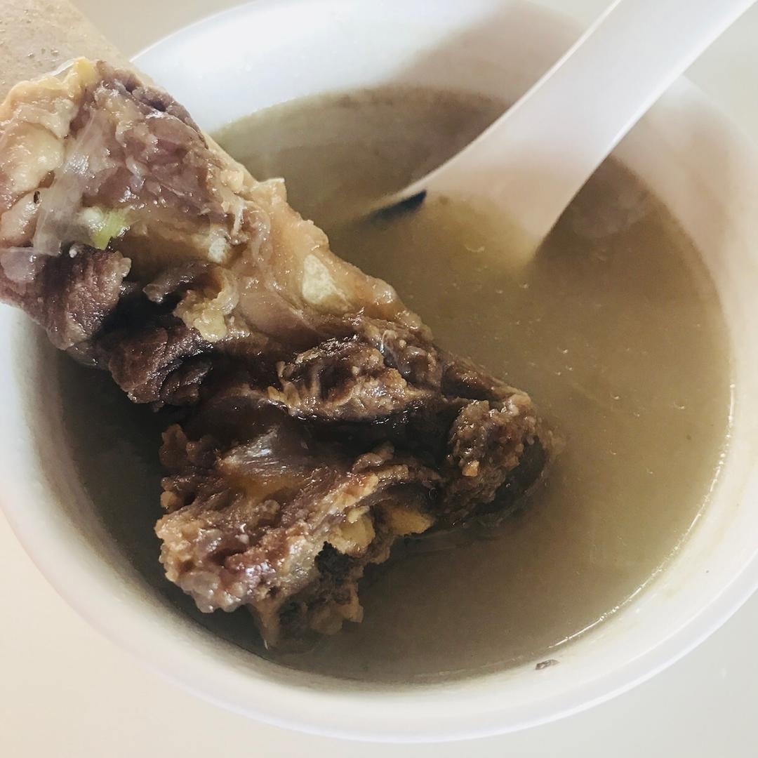 韩式牛骨汤