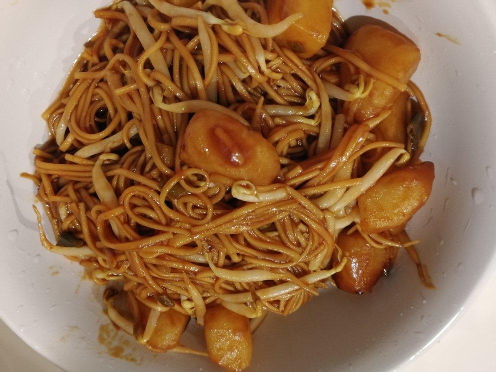 千万别学我这样做焖面！我怕你吃三碗都不够