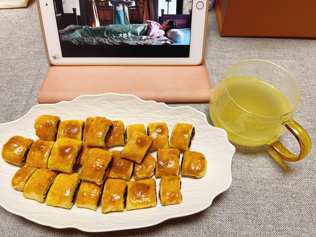 酥脆可口的豆沙一口酥