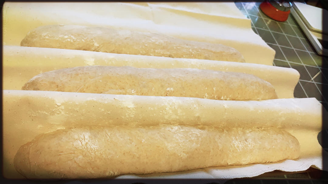 香脆健康的全麦法棍Whole Wheat Baguette