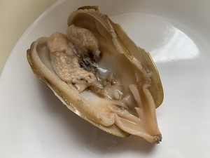 【蒜蓉粉丝蒸刀蚬的做法步骤图,怎么做好吃】虾图的猫_下厨房