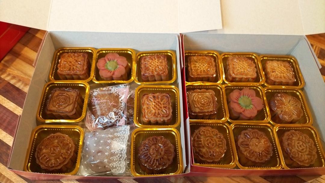 广式月饼——蛋黄莲蓉月饼