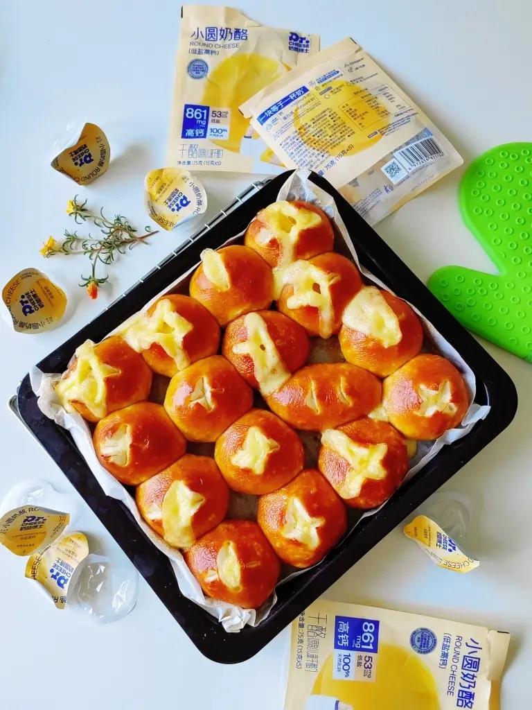 #烤100个面包# 🍞010 明星店的「碱水小丸子&小肉丸」