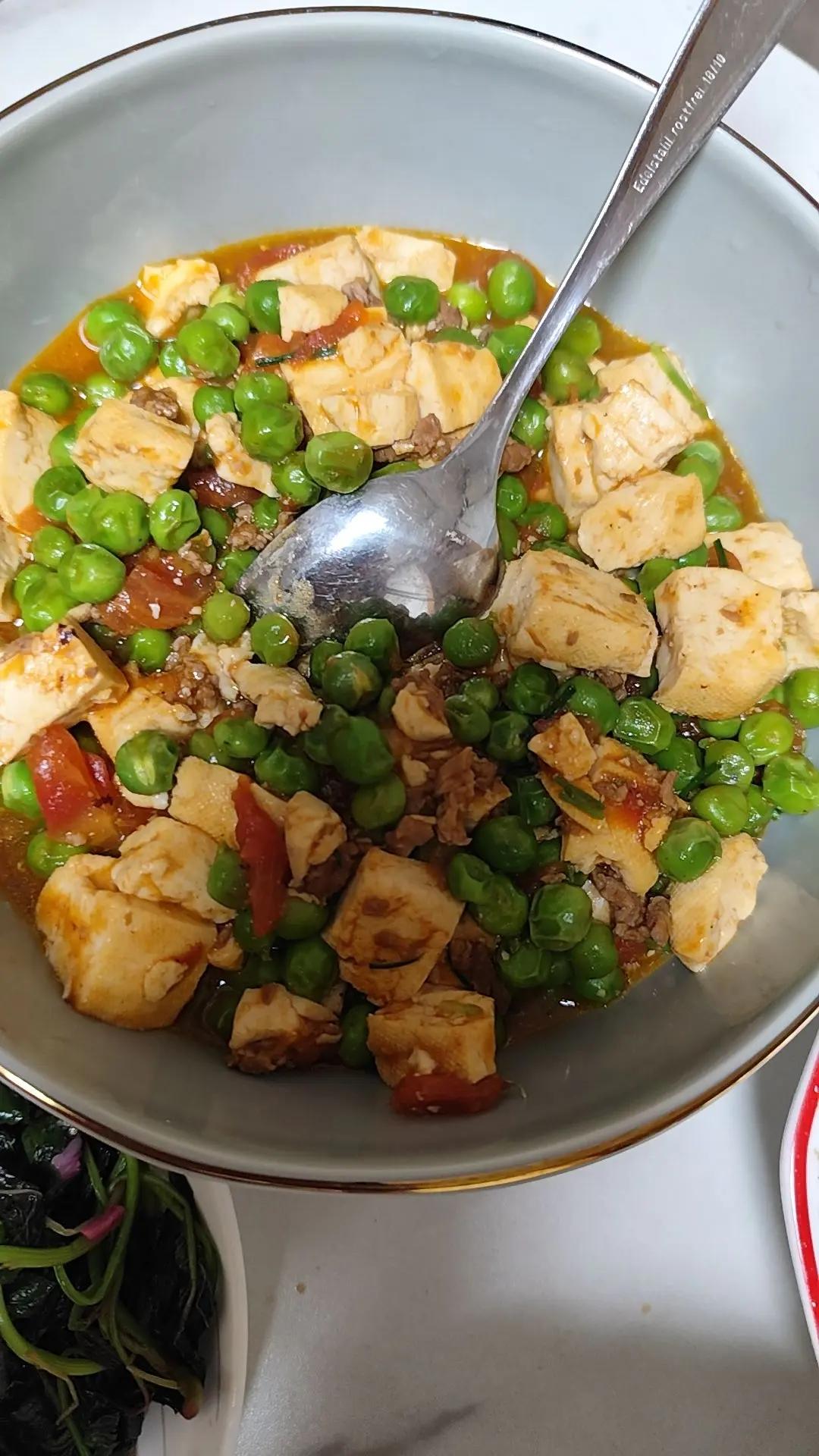 番茄豌豆烧豆腐