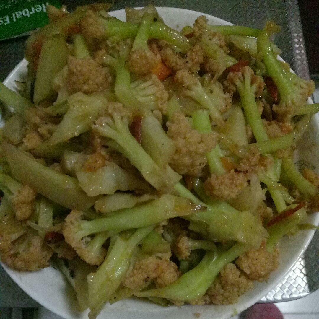 有机花菜炒西红柿