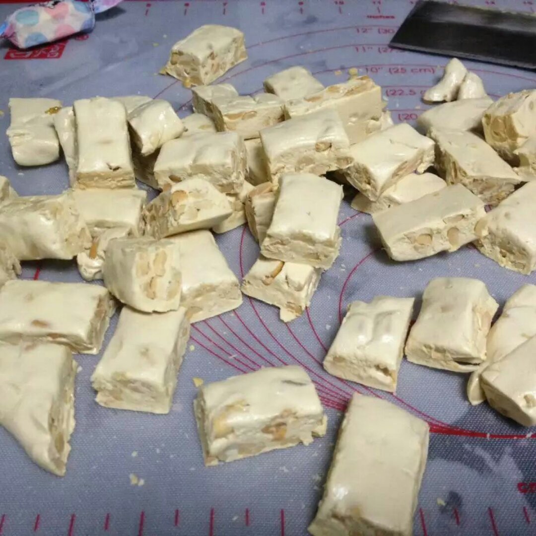 《Tinrry下午茶》教你做熬糖版牛轧糖