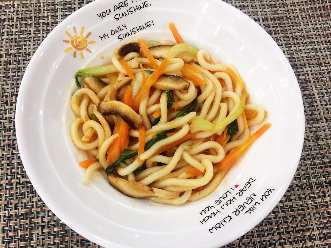 茄汁炒乌冬面