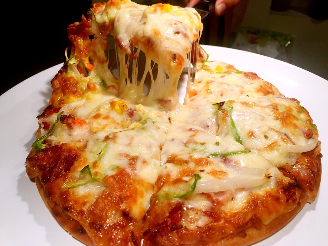 培根披萨的做法