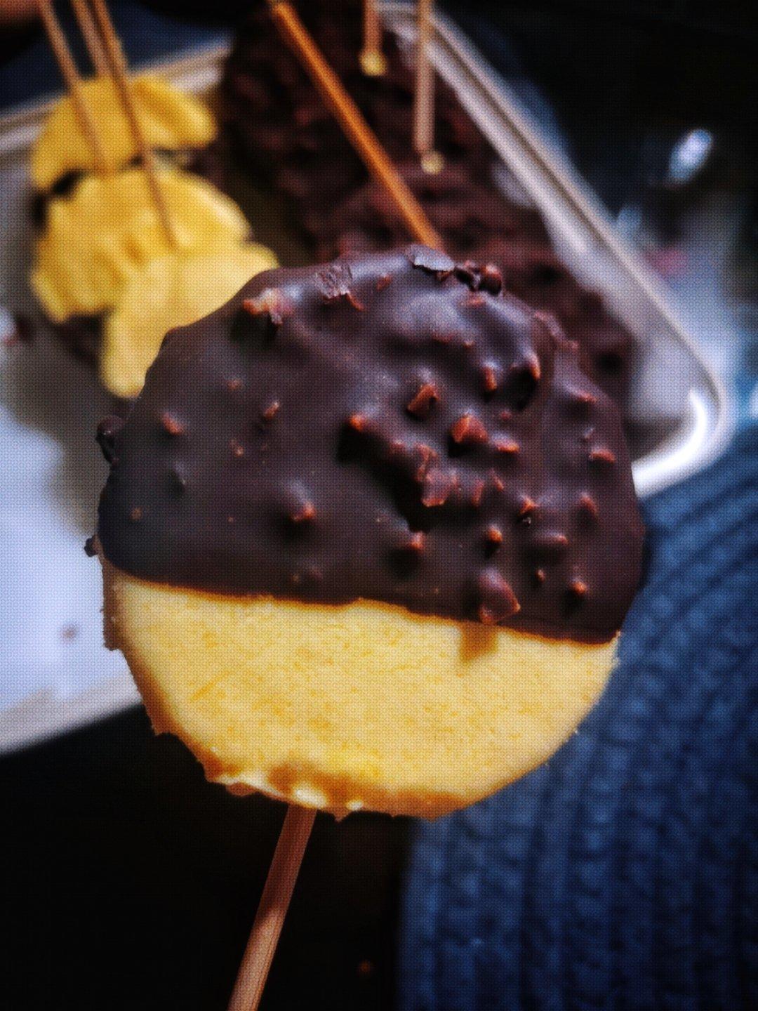 雪糕巧克力脆皮.梦龙脆皮 by pink-rabbit