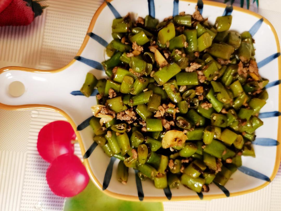 榄菜肉末四季豆