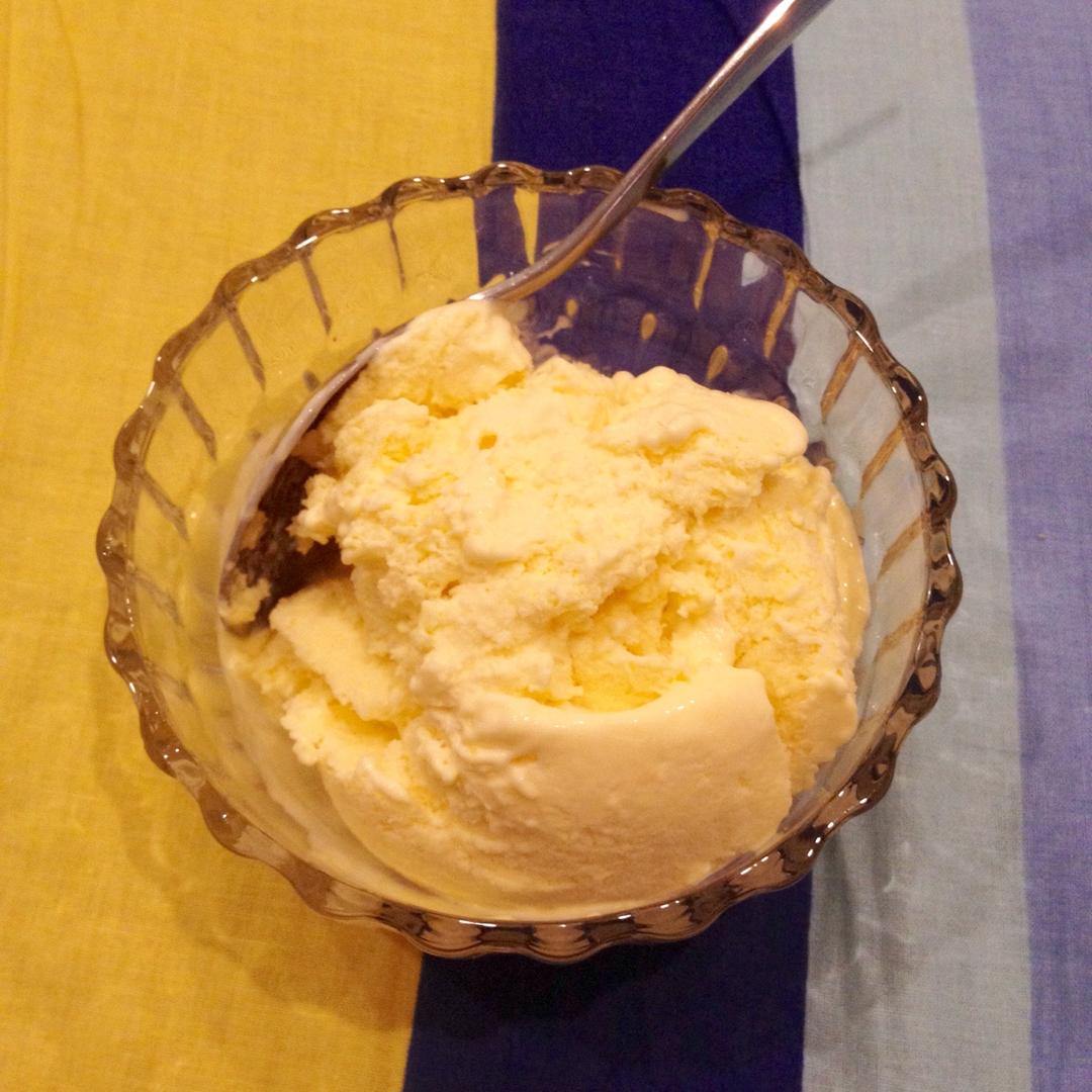 芒果椰子冰淇淋