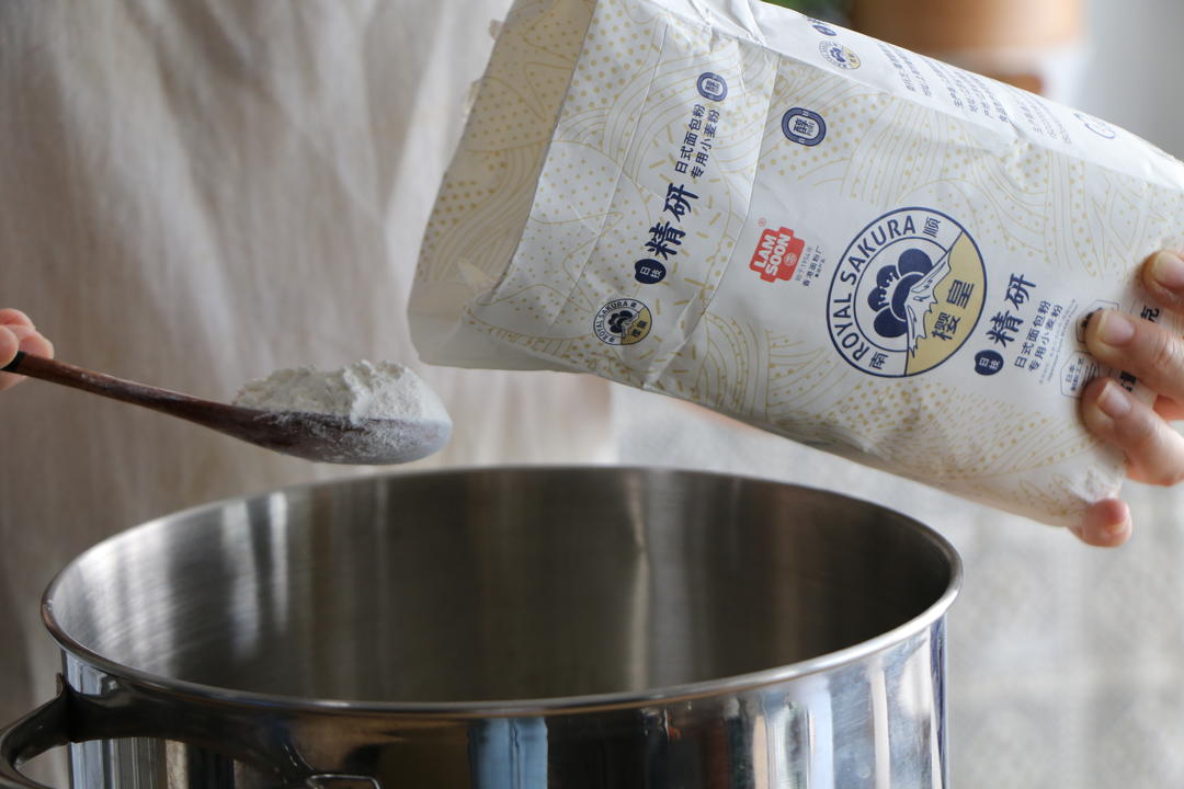 纯奶手撕吐司的做法 步骤1