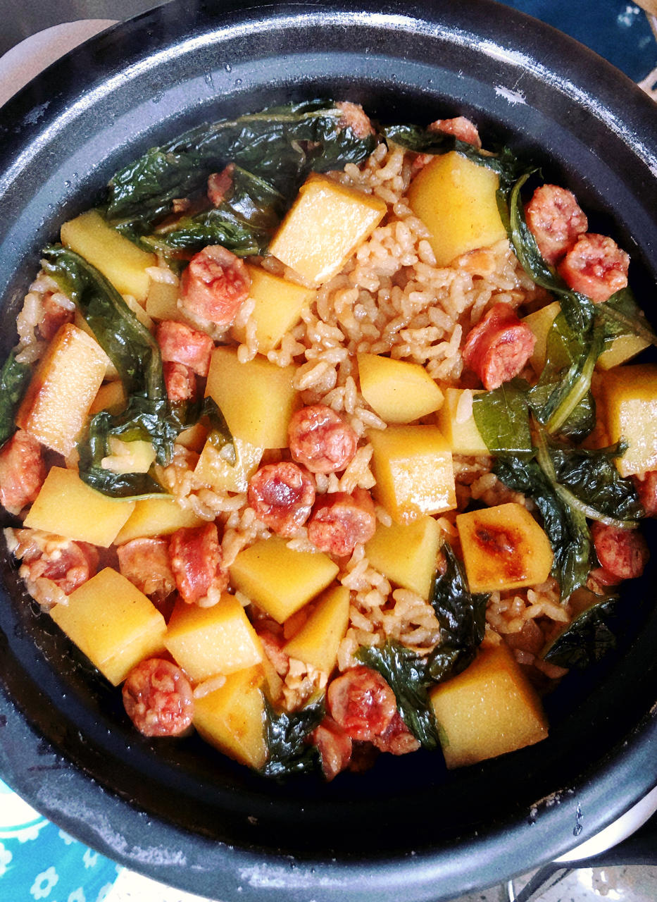 香肠土豆焖饭！电饭煲懒人做法