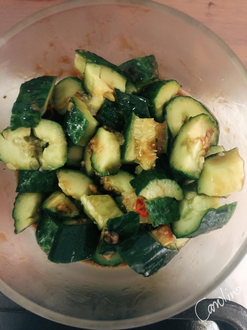 赞不绝口拍黄瓜🥒