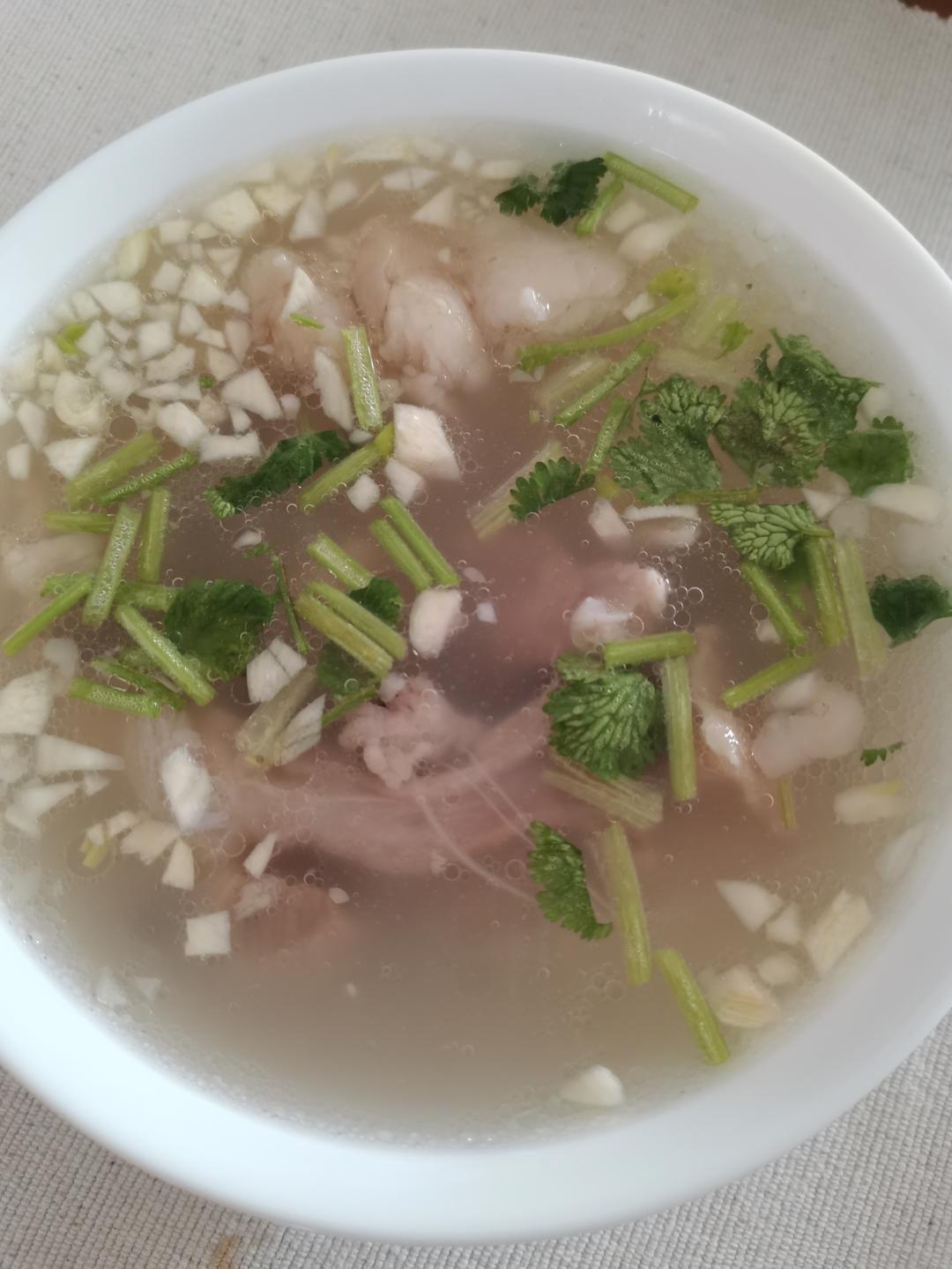 清炖羊肉汤