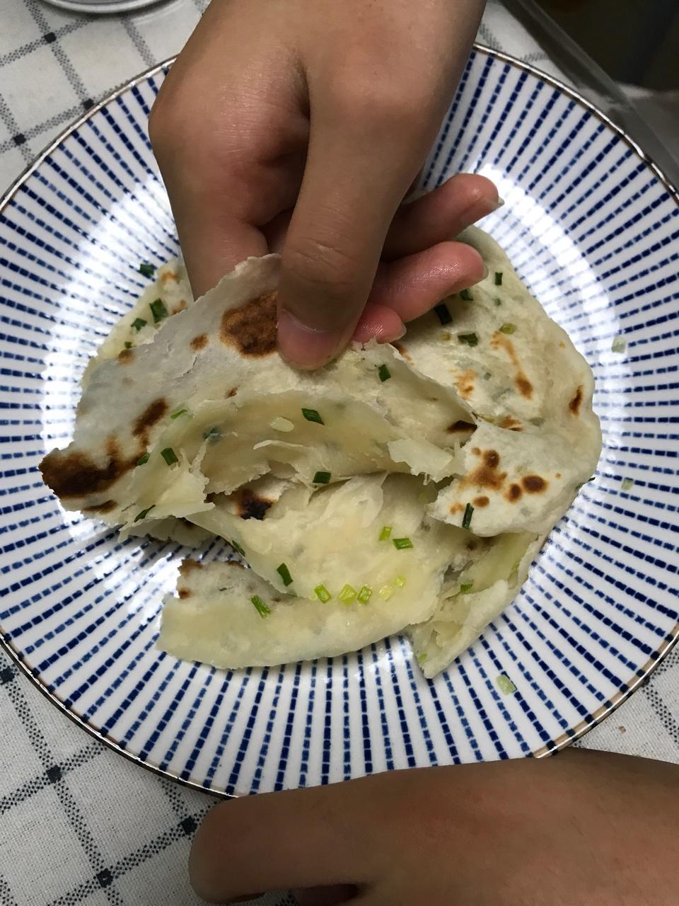 葱油饼（附外酥里嫩的技巧）