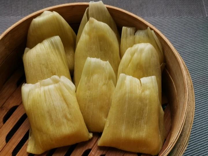 怎么做都好吃的玉米粑粑（包谷粑）