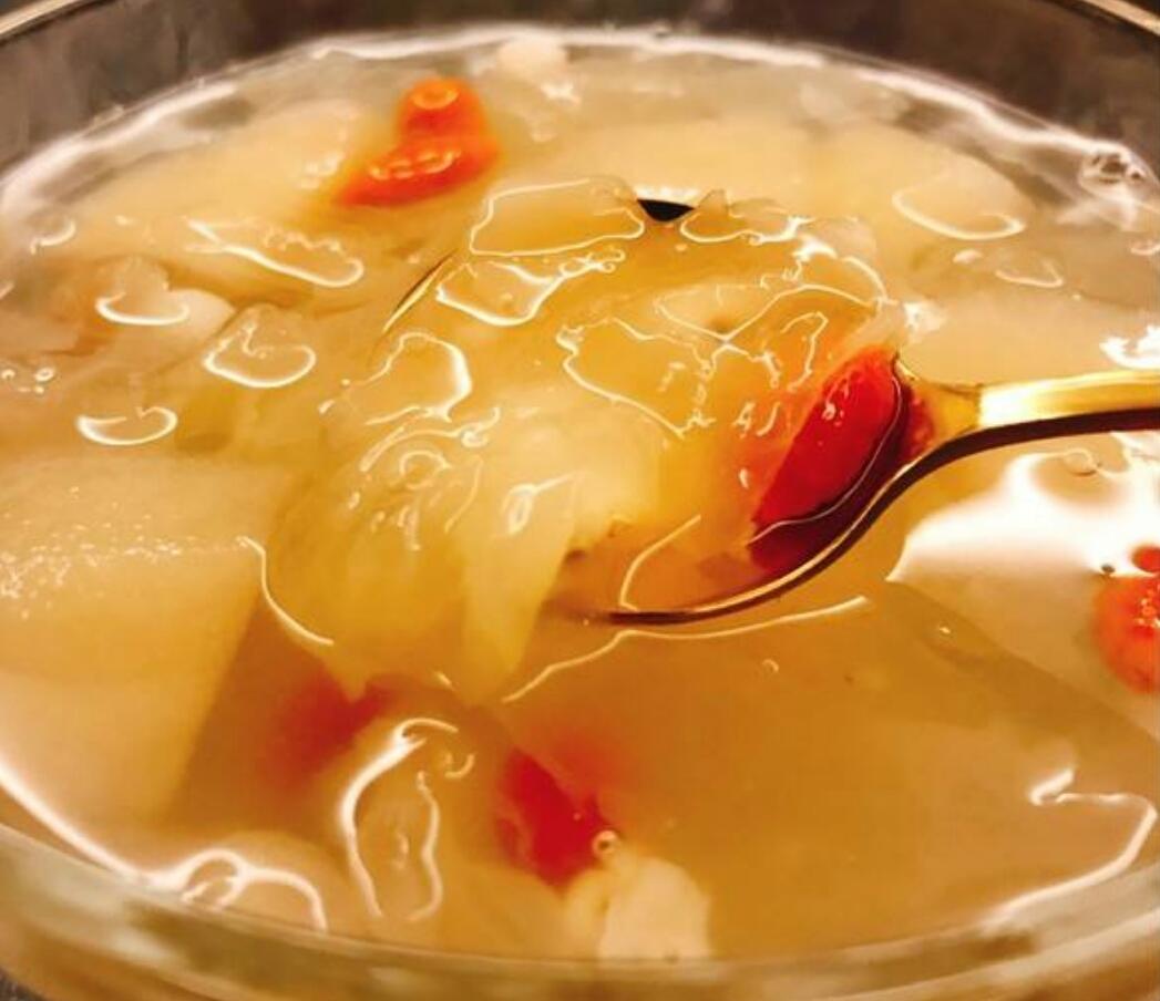 雪梨银耳汤