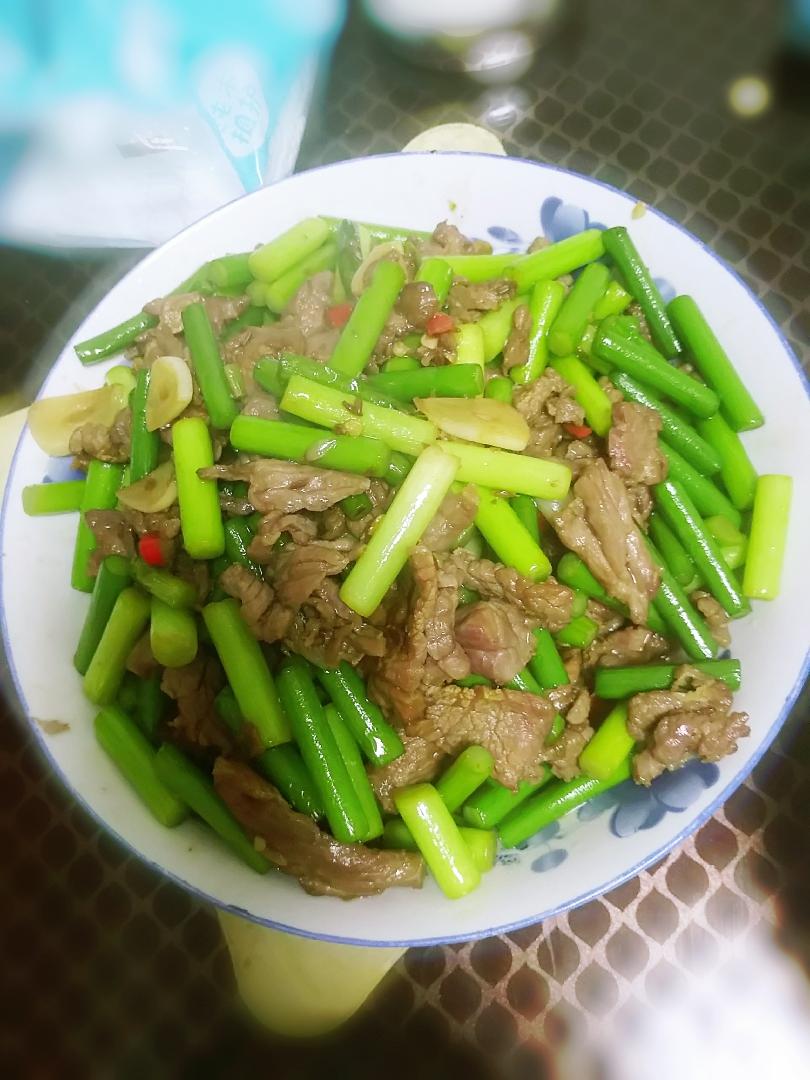蒜苗炒牛肉