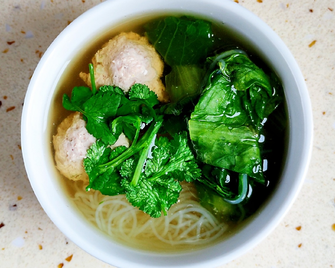 小白菜汆丸子汤的做法 步骤7