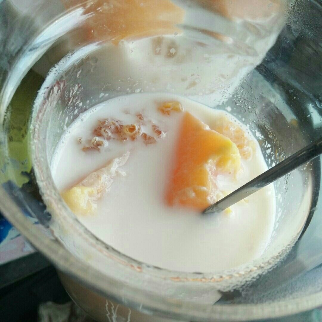 【木瓜牛奶炖桃胶】