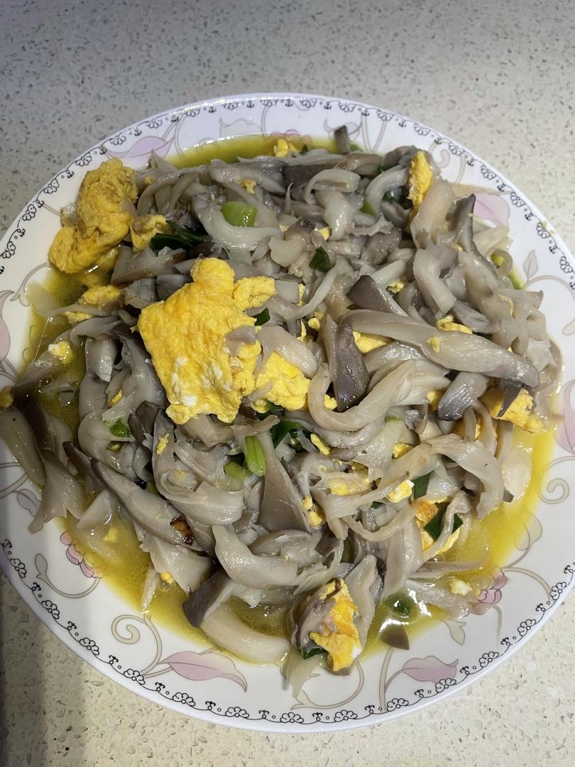 平菇炒鸡蛋