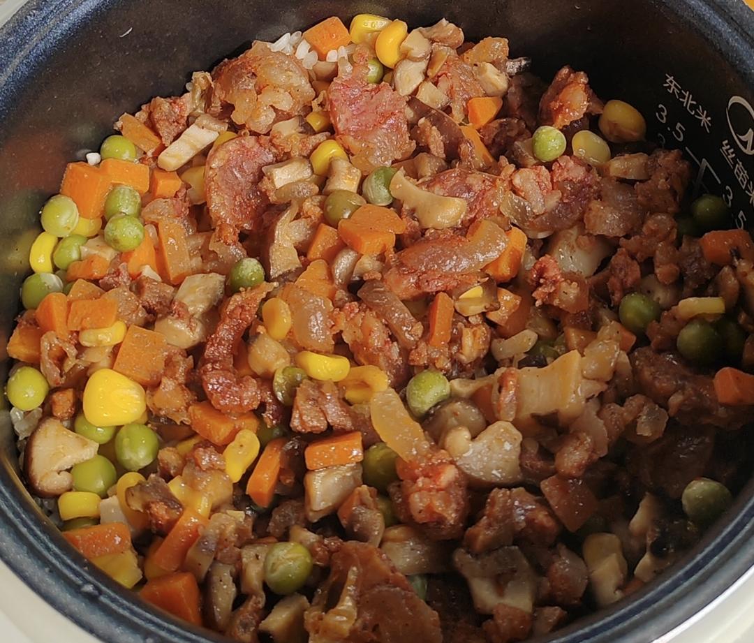 懒人必备～电饭煲腊肠焖饭