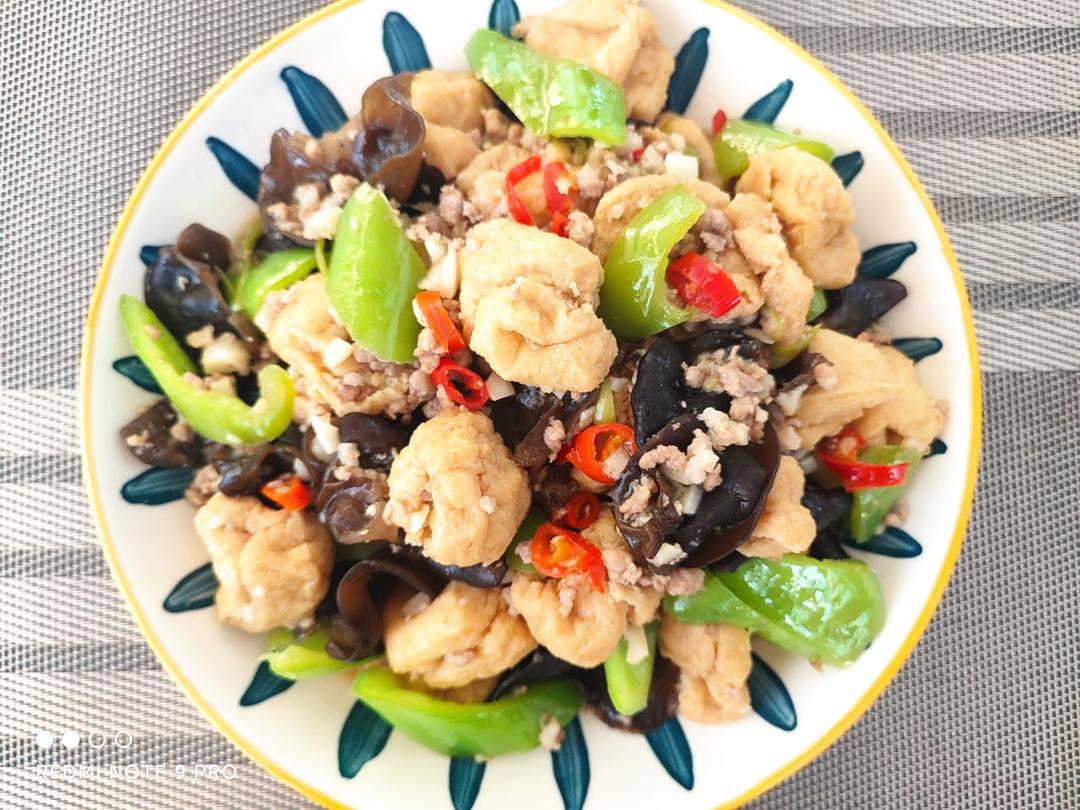 肉末豆腐泡