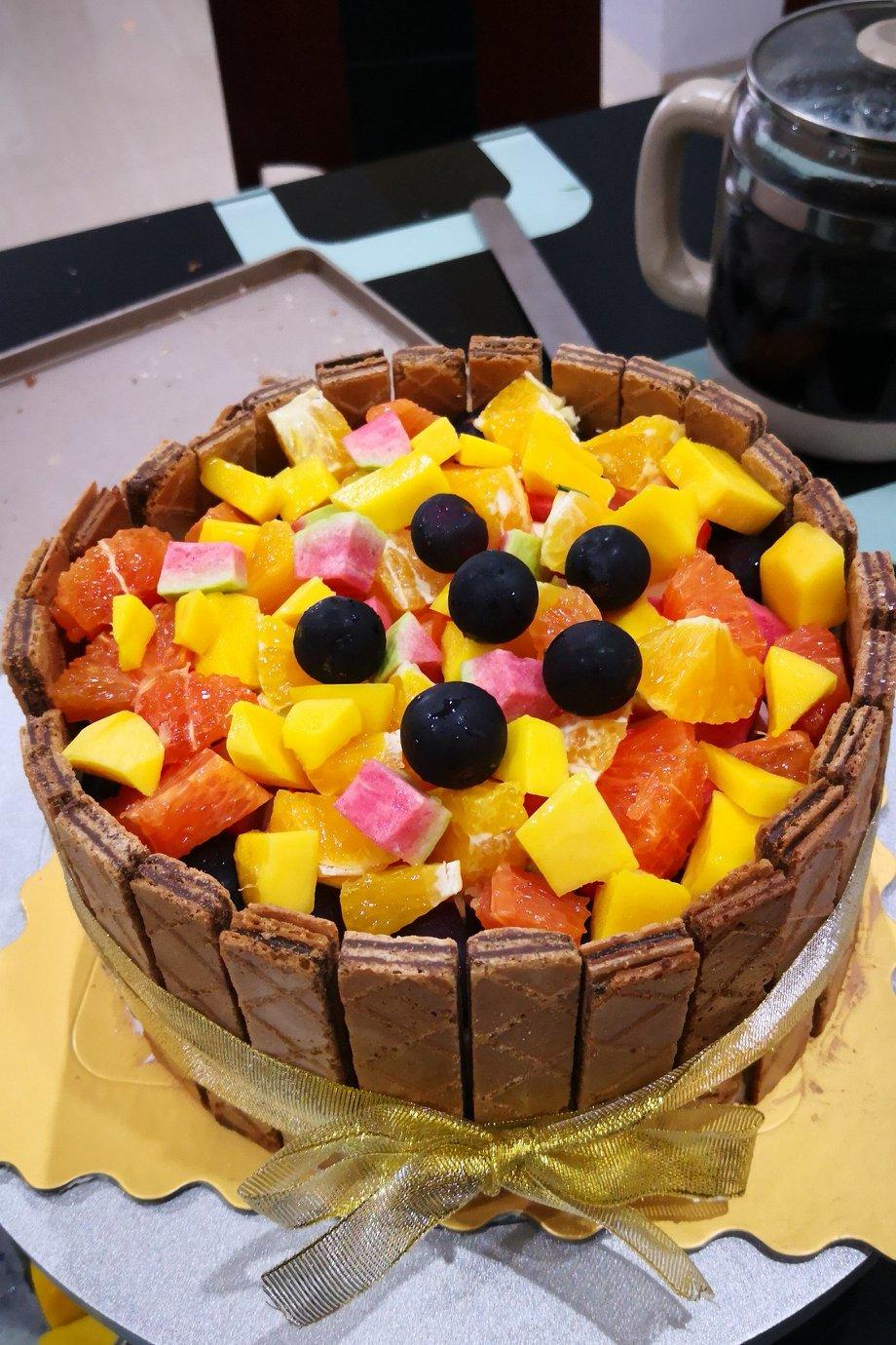 生日蛋糕教程【威化饼干围边】