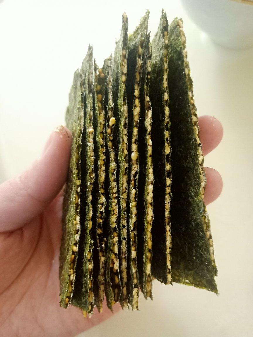 芝麻夹心海苔脆
