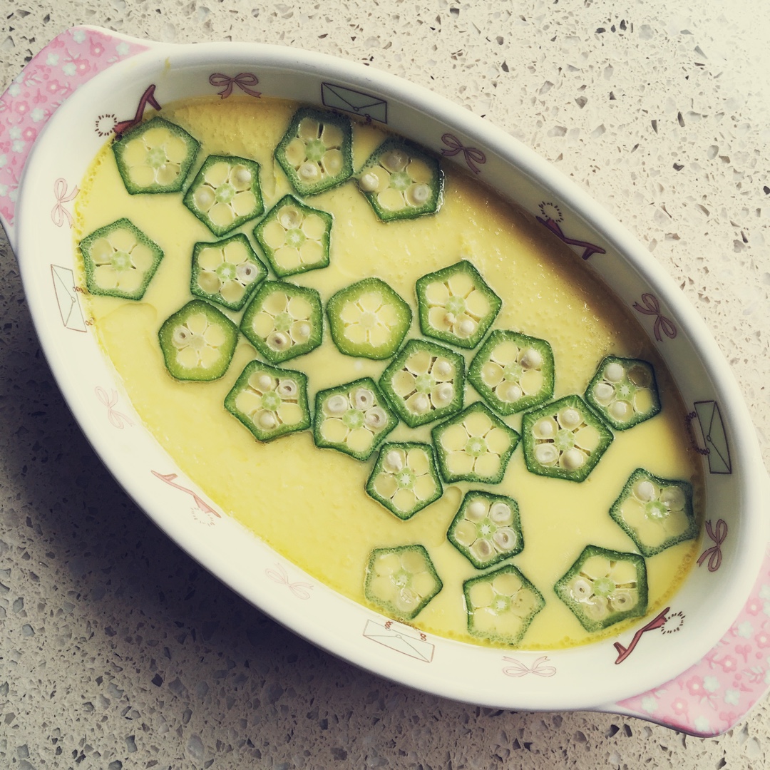 颜值控-做一朵开在碗里的花秋葵蒸水蛋