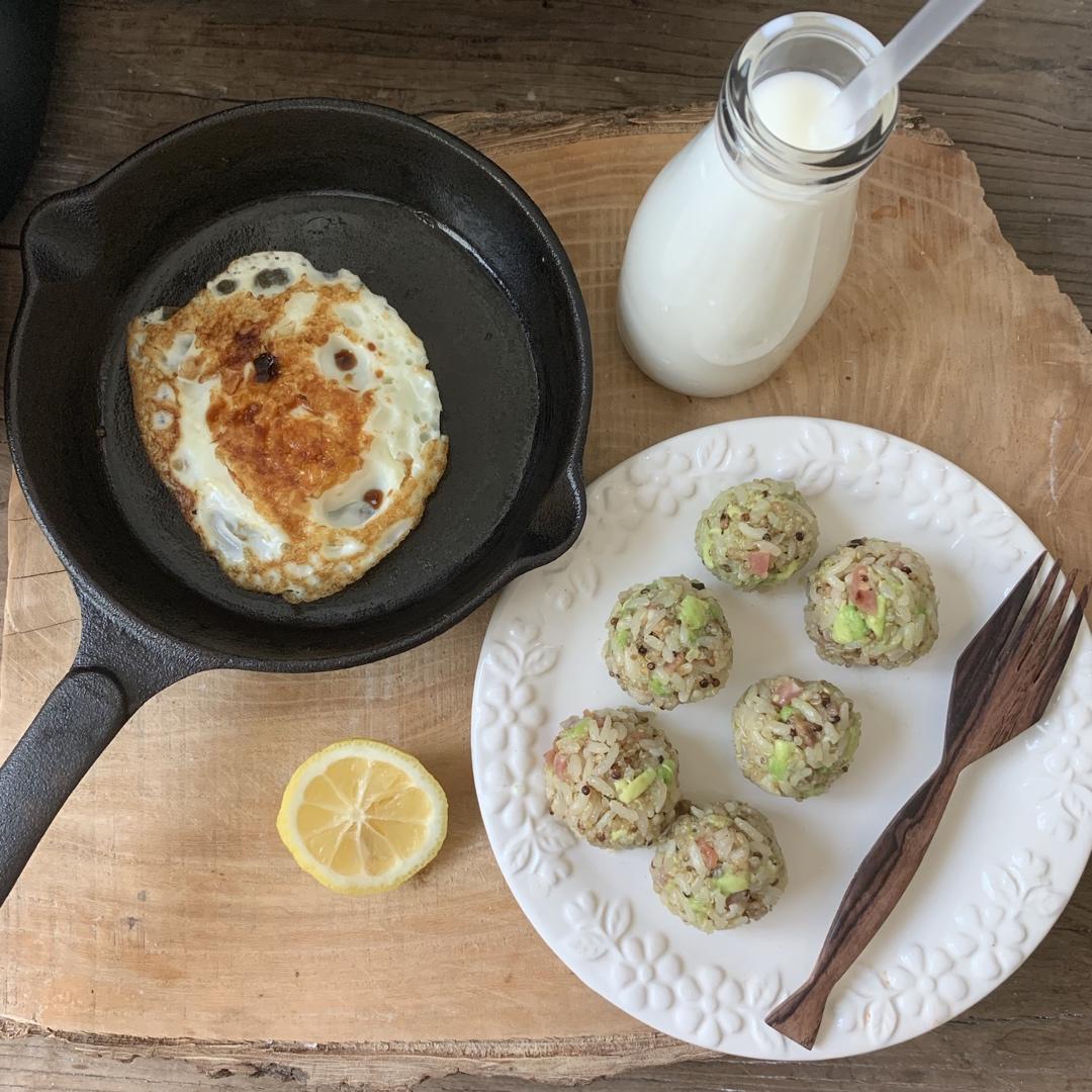 藜麦饭团