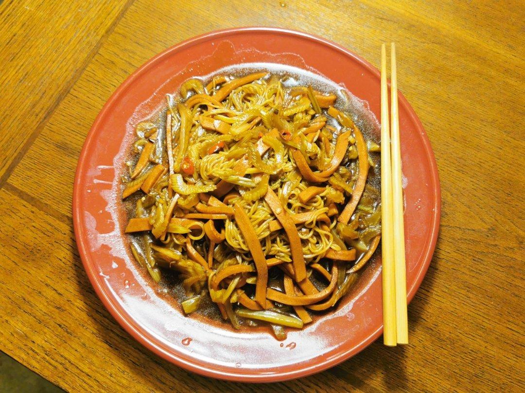 素炒芹菜粉
