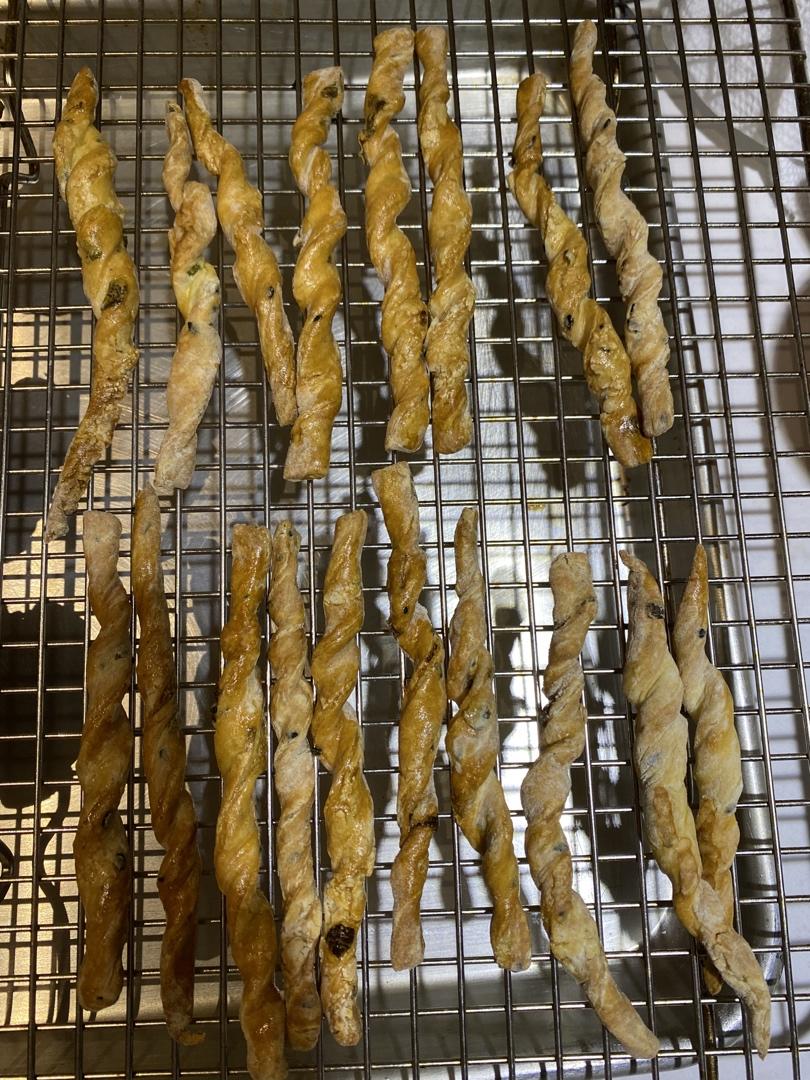 #低油低糖小零食# 葱香椒盐阿拉棒