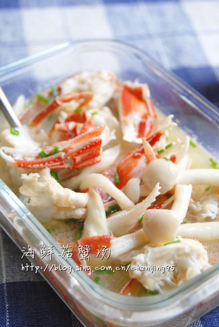 海鲜菇螃蟹汤的做法
