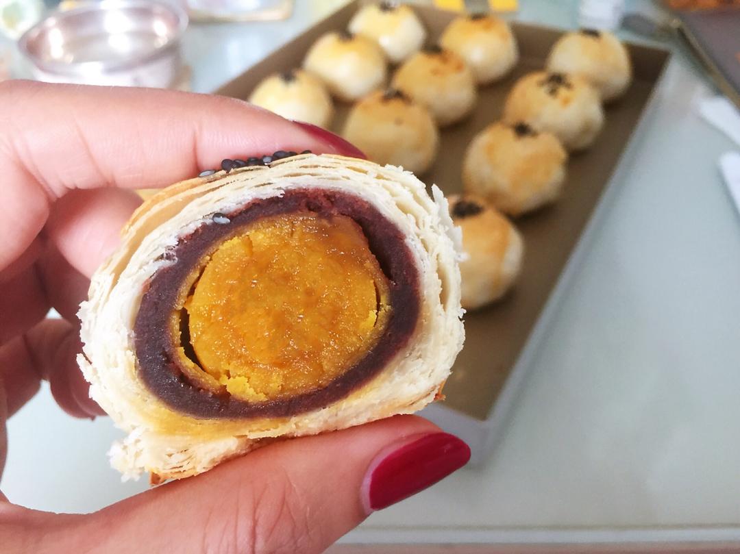 百吃不腻的蛋黄酥