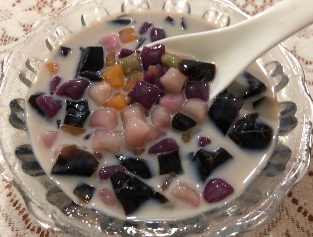 椰汁西米芋圆