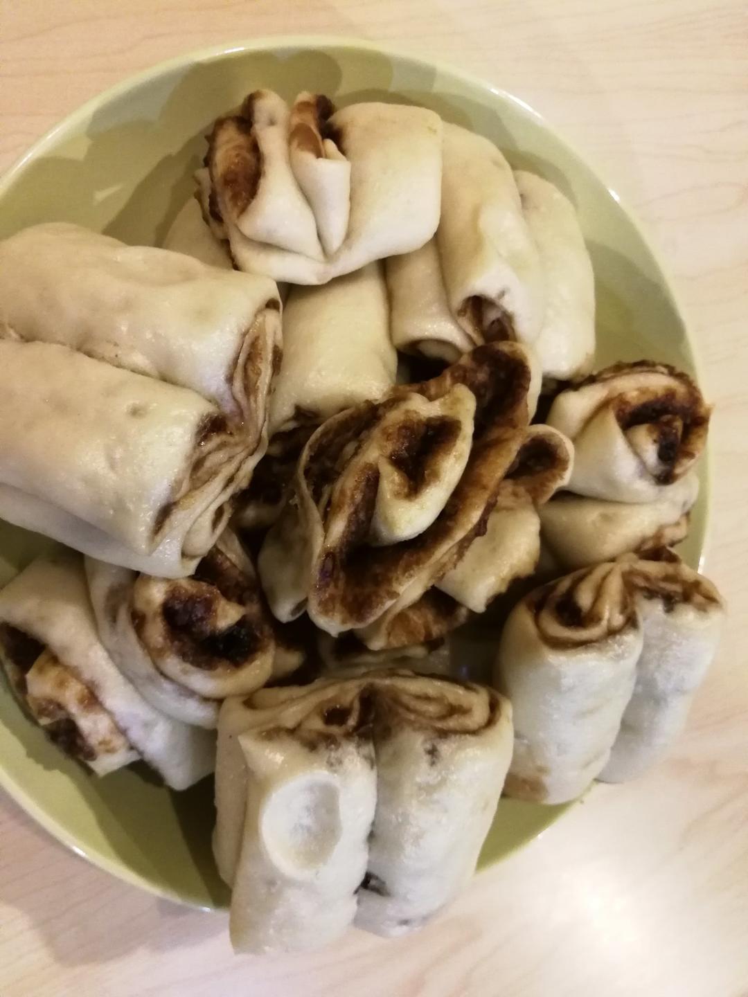 麻酱糖花卷
