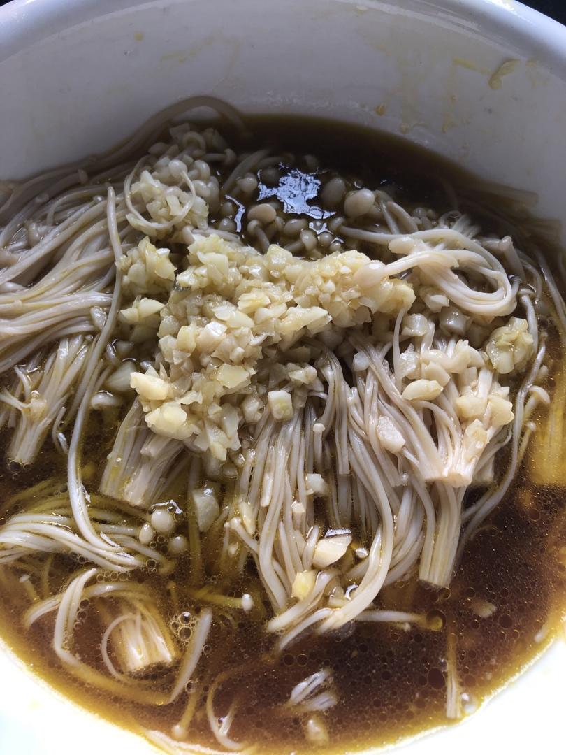 蒜蓉蒸金针菇