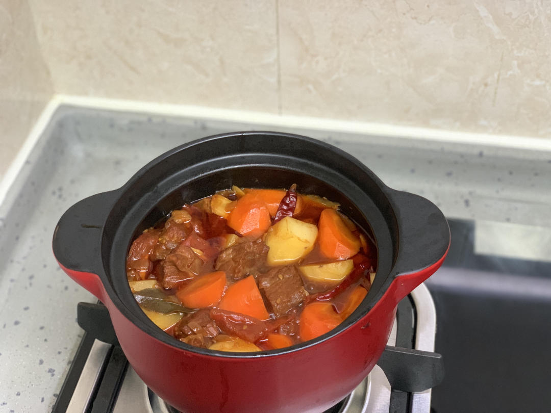 番茄土豆炖牛腩