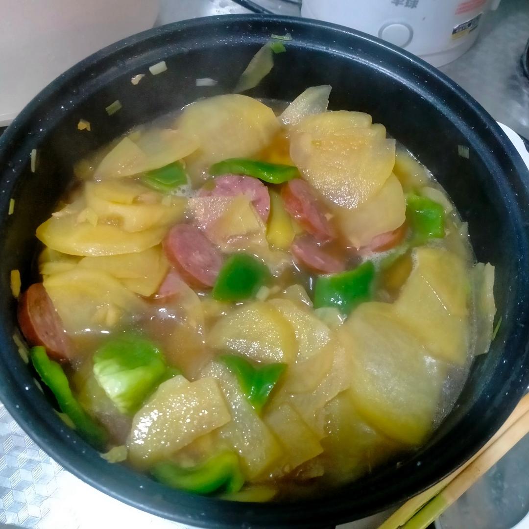 土豆片炒火腿肠
