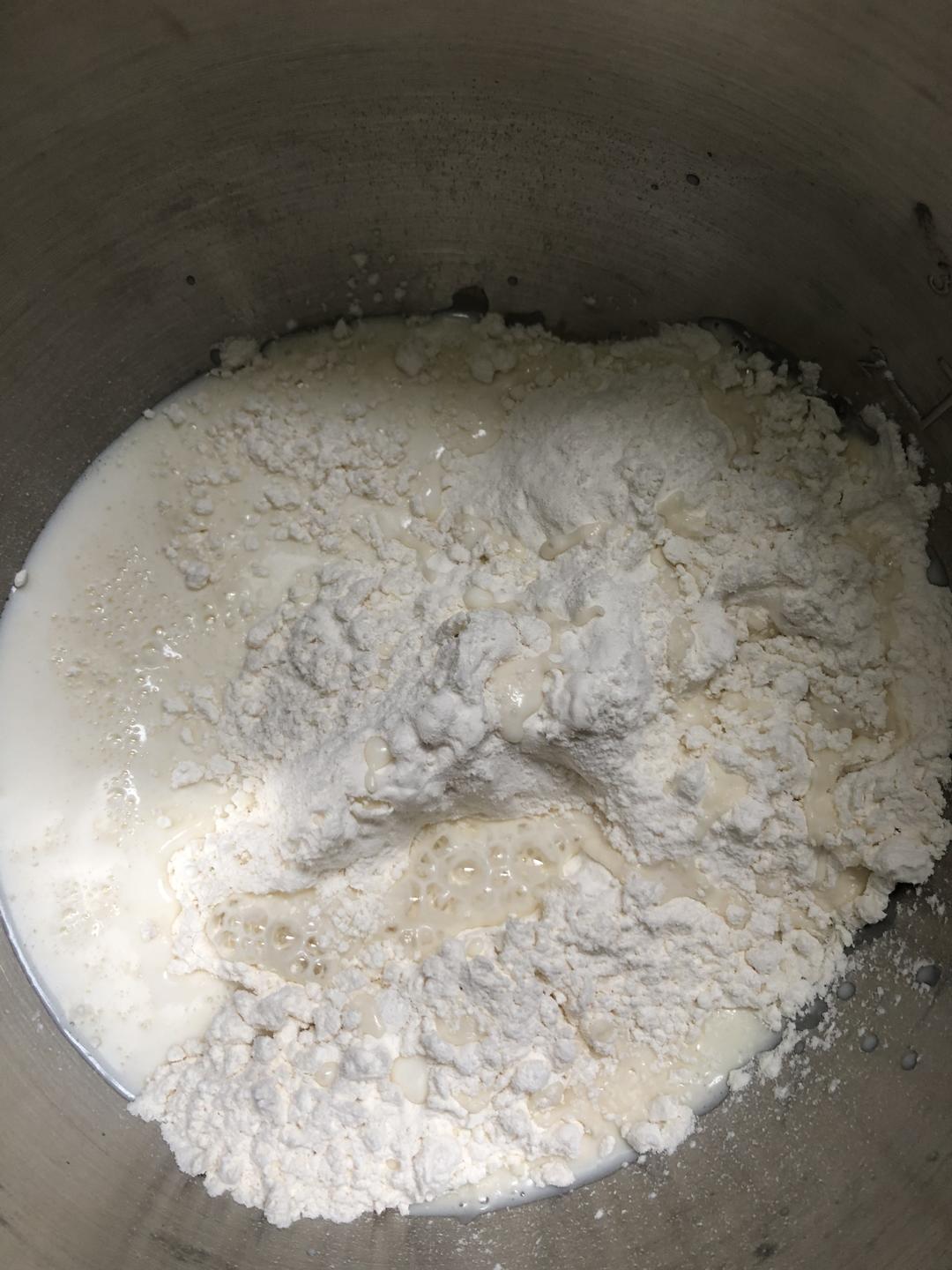 纯奶手撕吐司的做法 步骤1