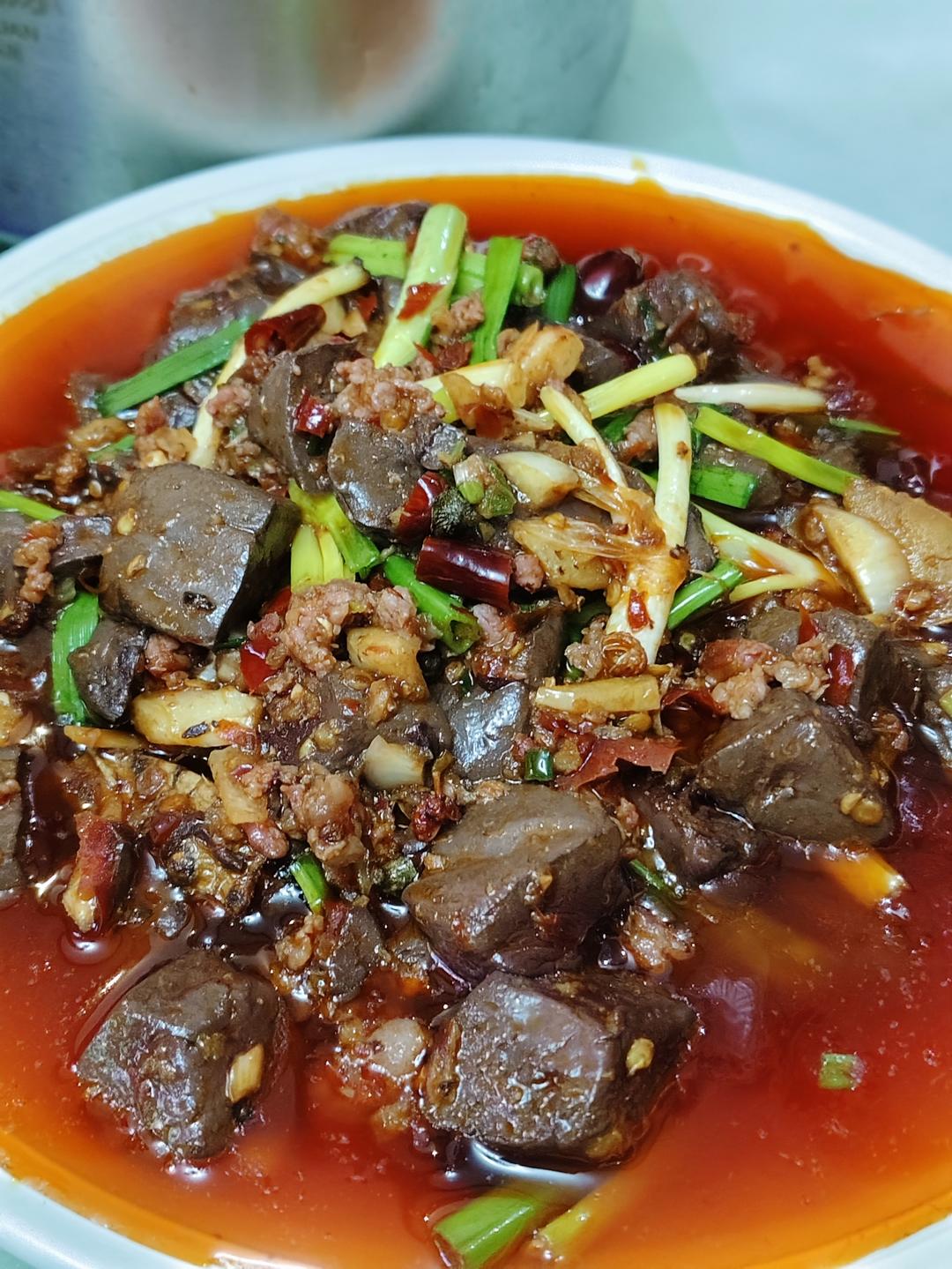 爆炒麻辣鸡血
