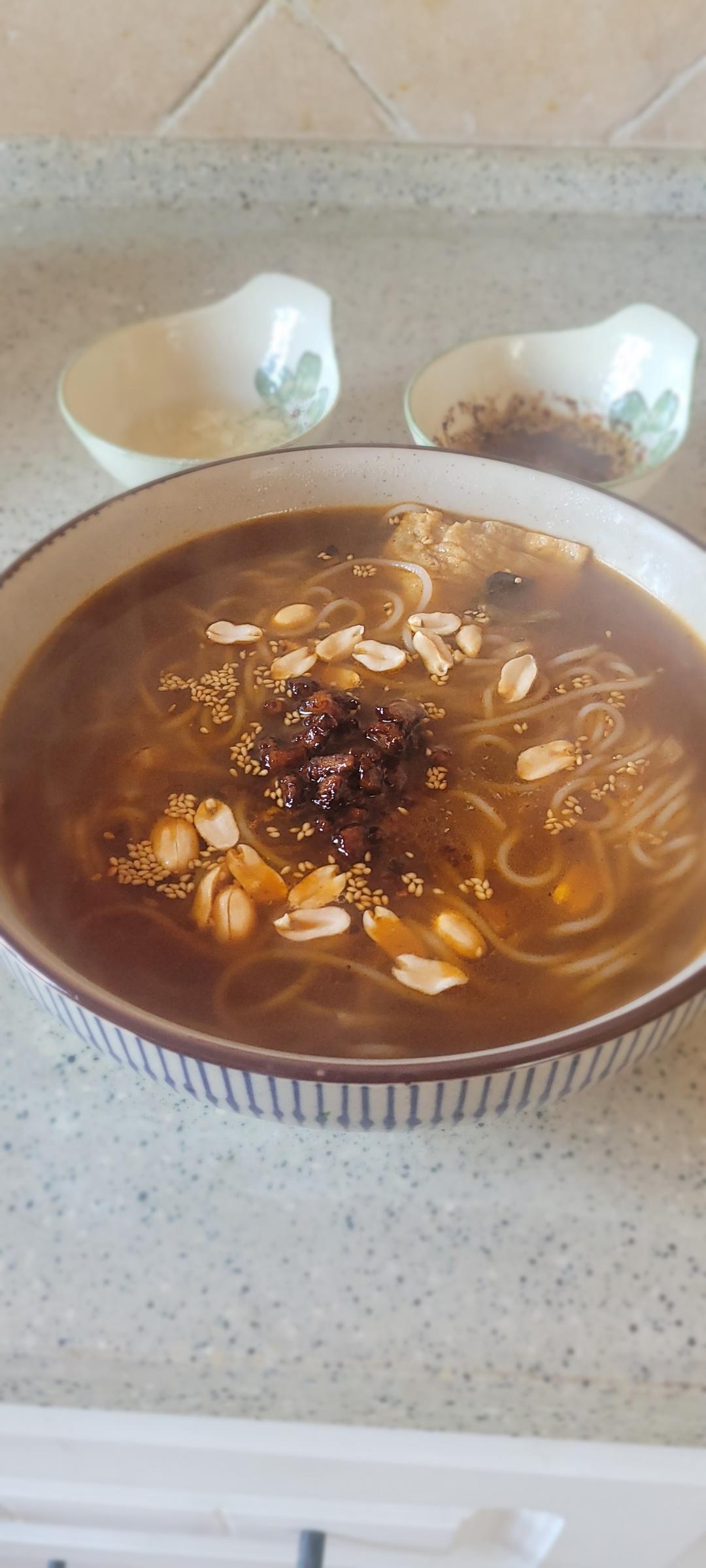 双重的快乐----螺蛳粉版酸辣粉