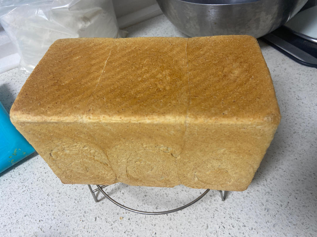 第三天依然柔软的粗全麦吐司